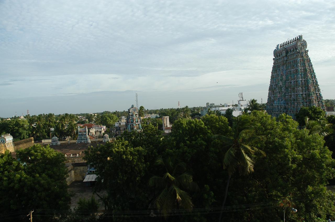 Hotel Athityaa Kumbakonam Buitenkant foto