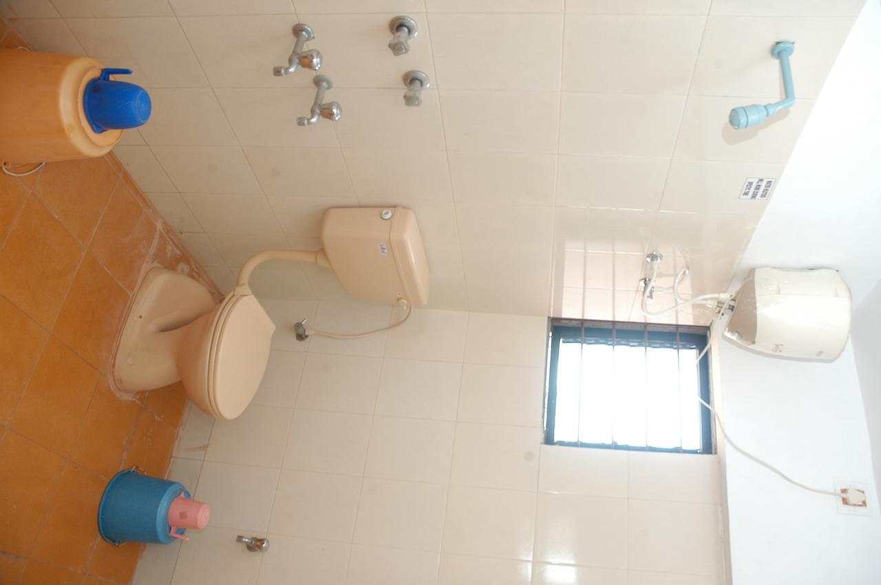 Hotel Athityaa Kumbakonam Buitenkant foto